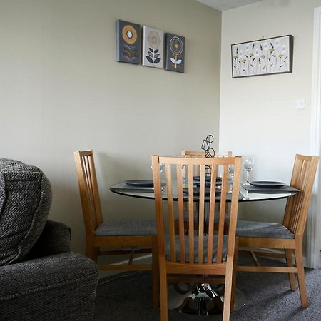 Apartamento Sec/ Hydro Two Bed Flat With Free Parking And Great View Glasgow Exterior foto